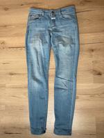 Closed Jeans Baker Long blau 27 Nordrhein-Westfalen - Bestwig Vorschau