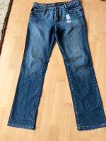 Leichte blaue Jeans mit leicht ausgestellten Beinen Gr. 42/44 Stuttgart - Bad Cannstatt Vorschau