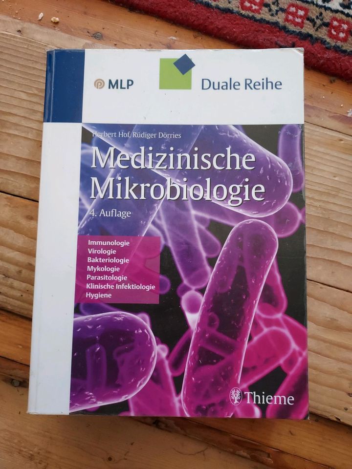 Medizinische Mikrobiologie 4. Auflage Duale Reihe Hof und Dörries in Halle