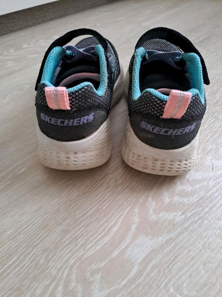 Sketchers Sportschuhe Gr. 28, Sneaker, Klett, Kinder in Düsseldorf