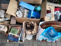 Kisten voll mit Haushaltsartikeln & Büchern Schleswig-Holstein - Trittau Vorschau