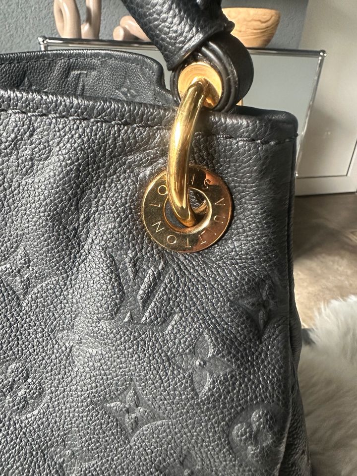 Louis Vuitton Artsy MM Monogram Empreinte Tasche schwarz in Neukirchen-Vluyn