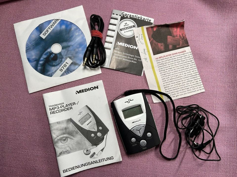 MEDION 9781 MP3-Player/Recorder vintage in Hamburg-Mitte - Hamburg St.  Pauli | MP3 Player gebraucht kaufen | eBay Kleinanzeigen ist jetzt  Kleinanzeigen