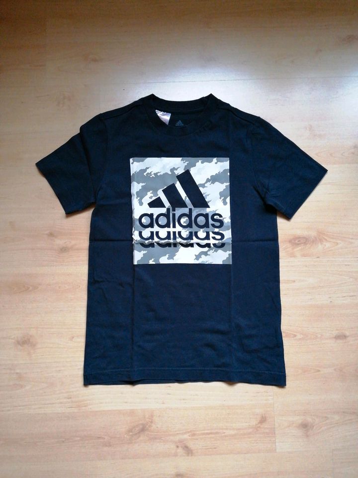 Adidas T-Shirt Größe 152 in Siegen