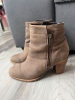 Primark Stiefeletten Stiefel Beige Braun Gr. 6/ 38 Hessen - Stadtallendorf Vorschau