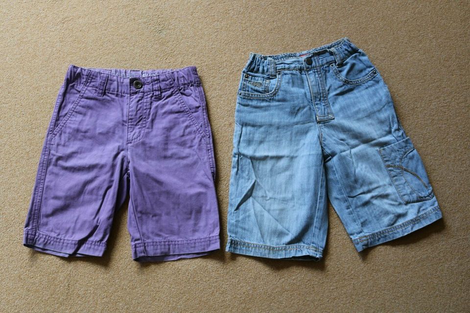 Kinder Shorts kurze Hosen Gr. 116 Esprit in Hollfeld