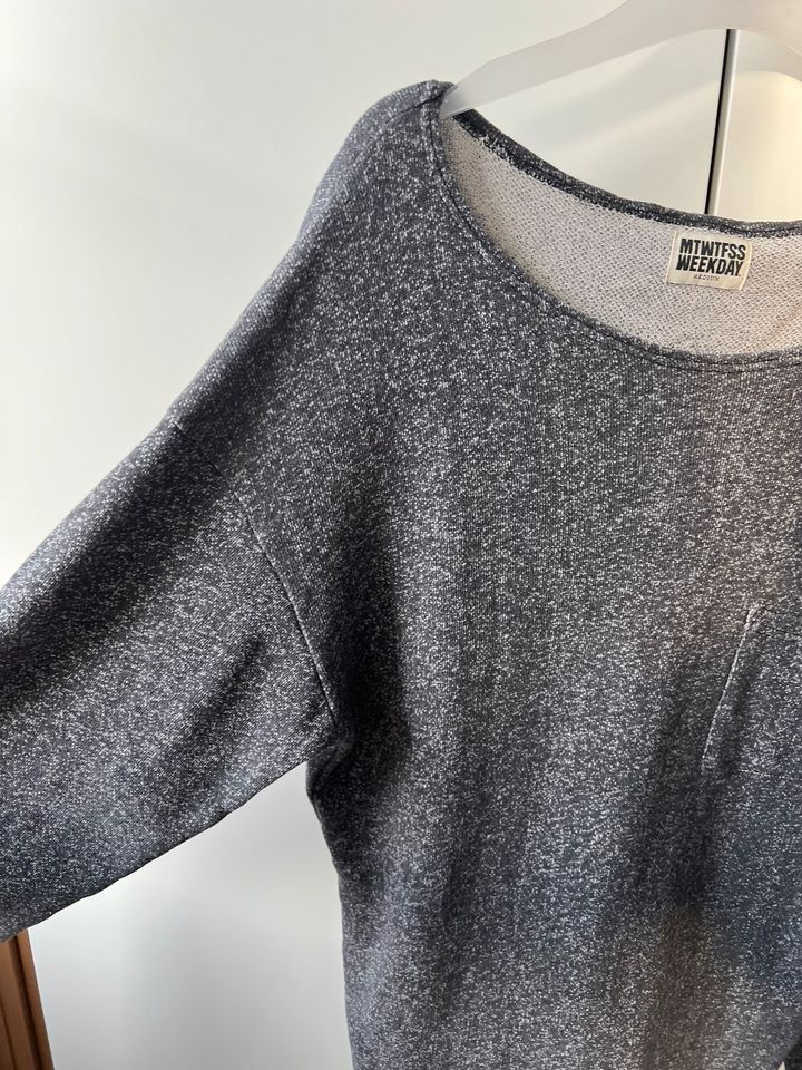Weekday Pullover Sweater Gr. M Medium in Berlin