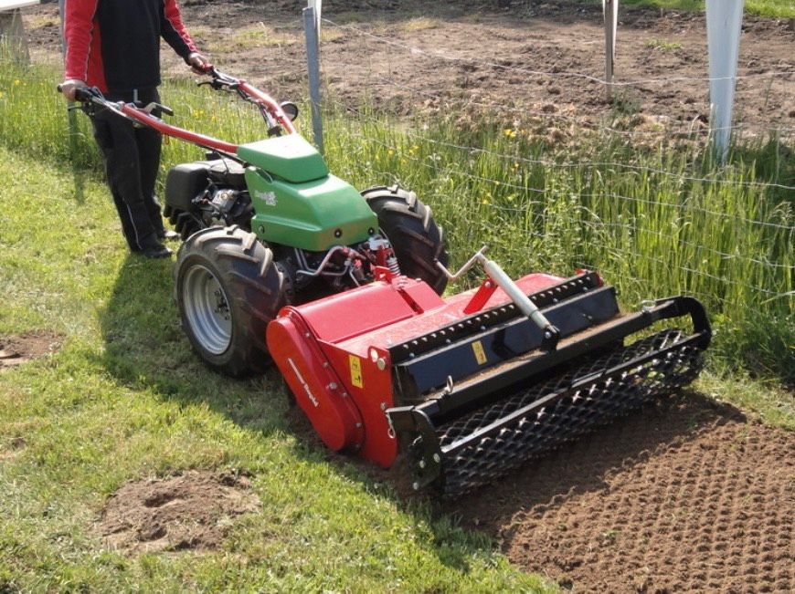 Rasenneuanlage mit Umkehrfräsen in Wertheim