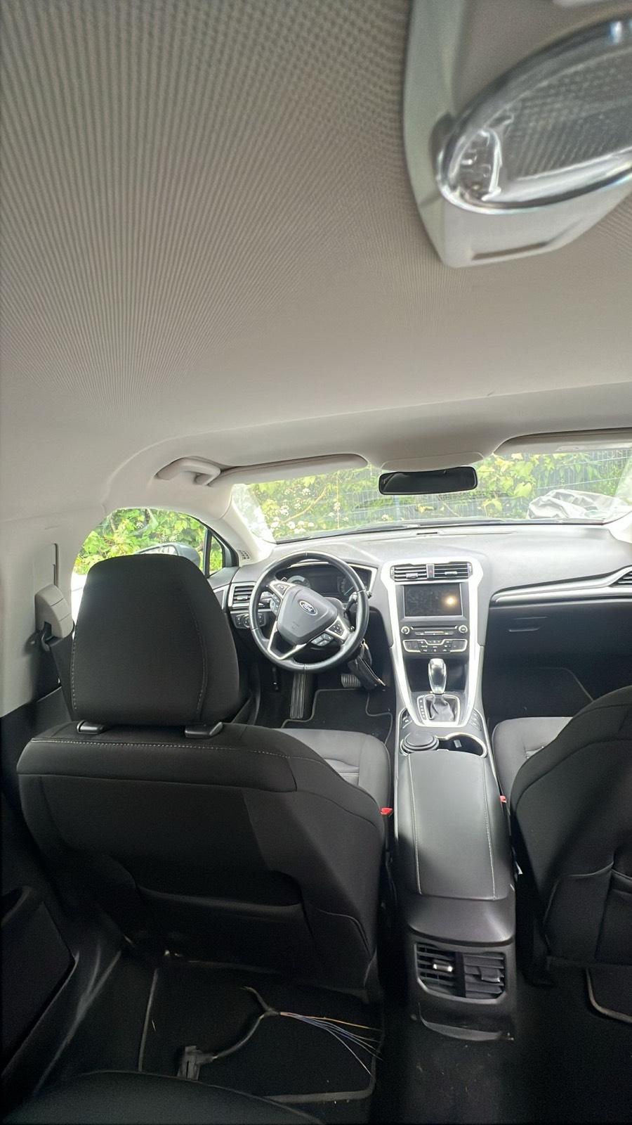 Abbildung des Autos Ford Mondeo Unfallfahrze…