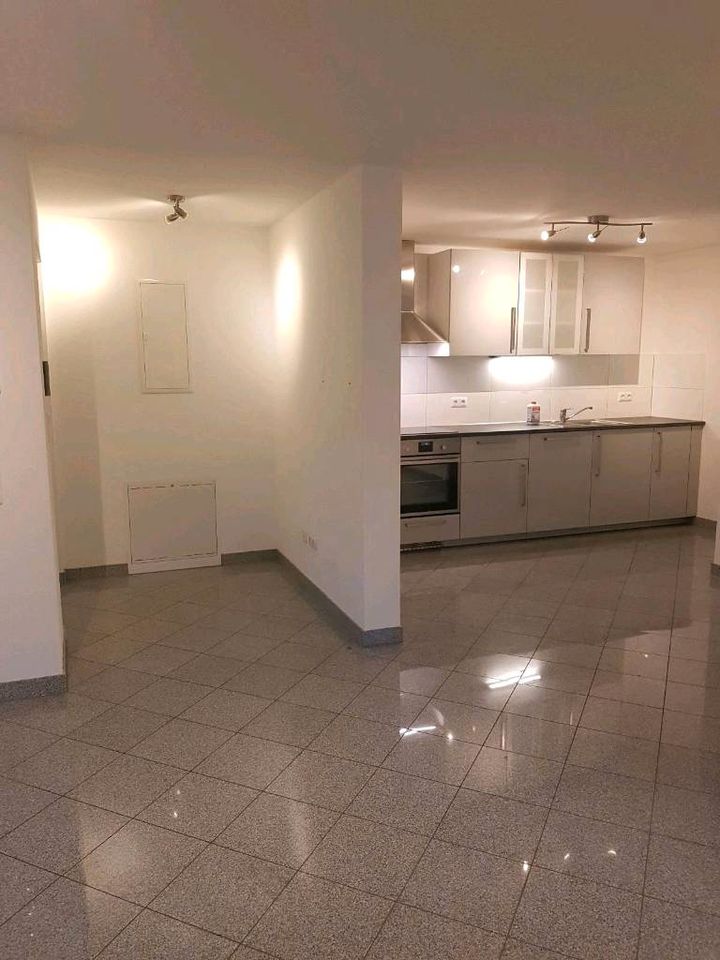 2 Zimmer Wohnung hochwertig renoviert mit Einbauküche KM 610 € in Heinsberg