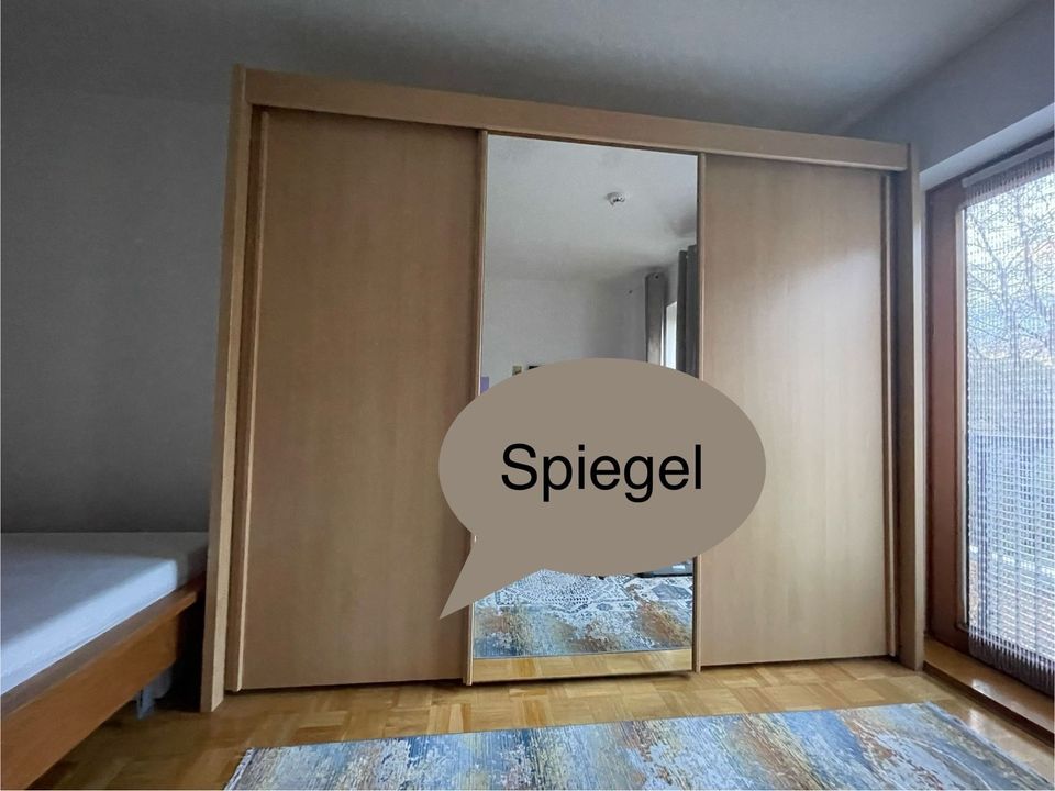 Kleiderschrank neuwertig, mit Spiegel zu verkaufen in Hamburg