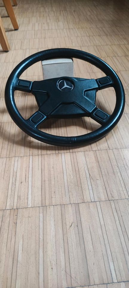 Silberpfeil Atiwe Leder Lenkrad Mercedes AMG schwarz  KBA 70005 in Nidderau