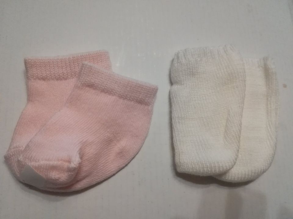 Puppensocken für alle Größen in Nidderau