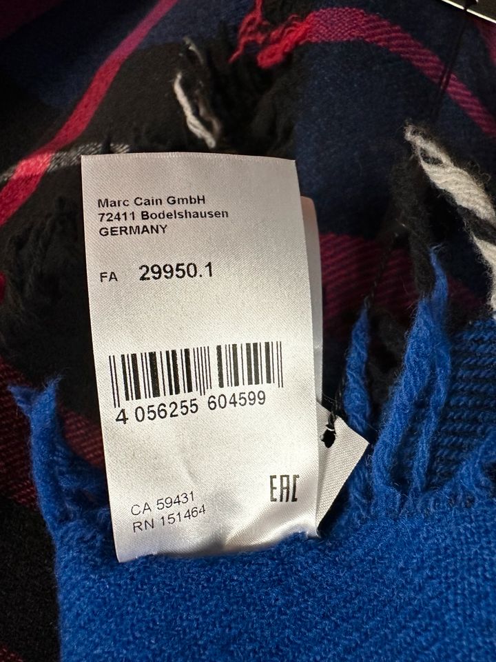 Neu Marc Cain mit Etikett Wolle Poncho / Schal / Cape in Waiblingen