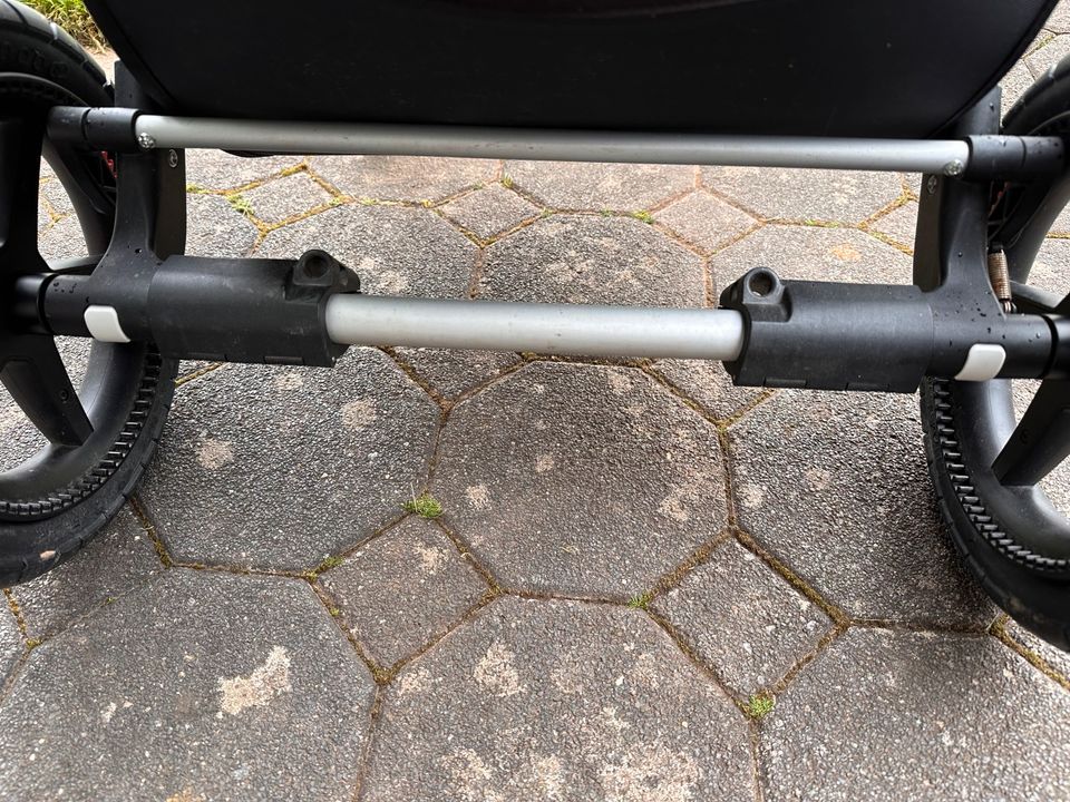 Adapter Bugaboo Kinderwagen in Neukirchen