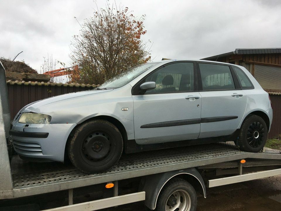 Schlachtfest FIAT Stilo 1.6 76kW/103PS in Bad Frankenhausen/Kyffhäuser