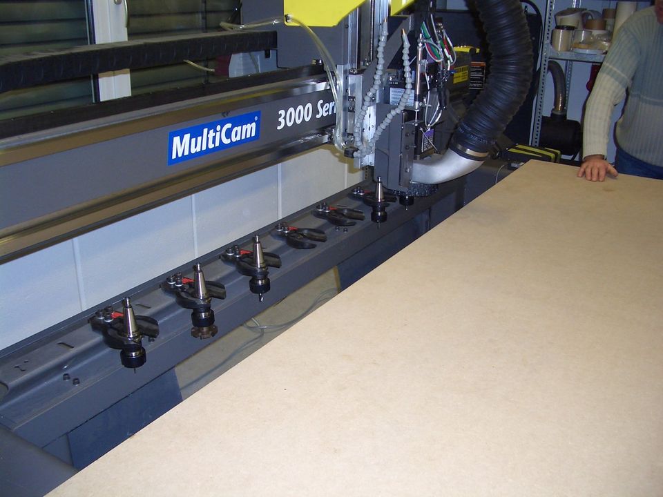 Serviceleistungen für MultiCam CNC Maschinen in Lübeck