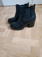 Schwarze Stiefel Hessen - Einhausen Vorschau