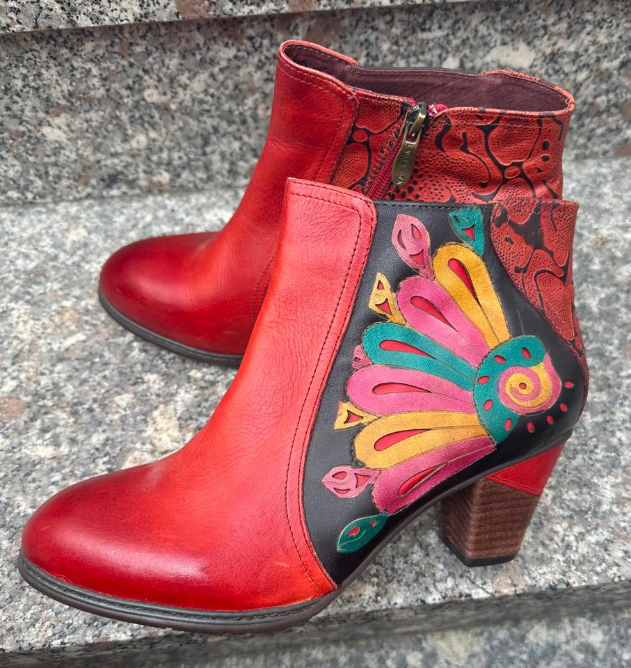 Laura Vita Stiefel Schuhe Lederschuhe Stiefeletten in 42 in Speyer