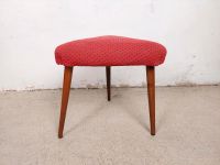 Vintage Hocker Dreibeiniger Polsterstuhl 60er 70er DDR Retro Leipzig - Volkmarsdorf Vorschau