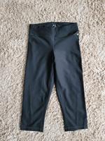 Halblange schwarze Sporthose Größe XS/S NEU Thüringen - Suhl Vorschau