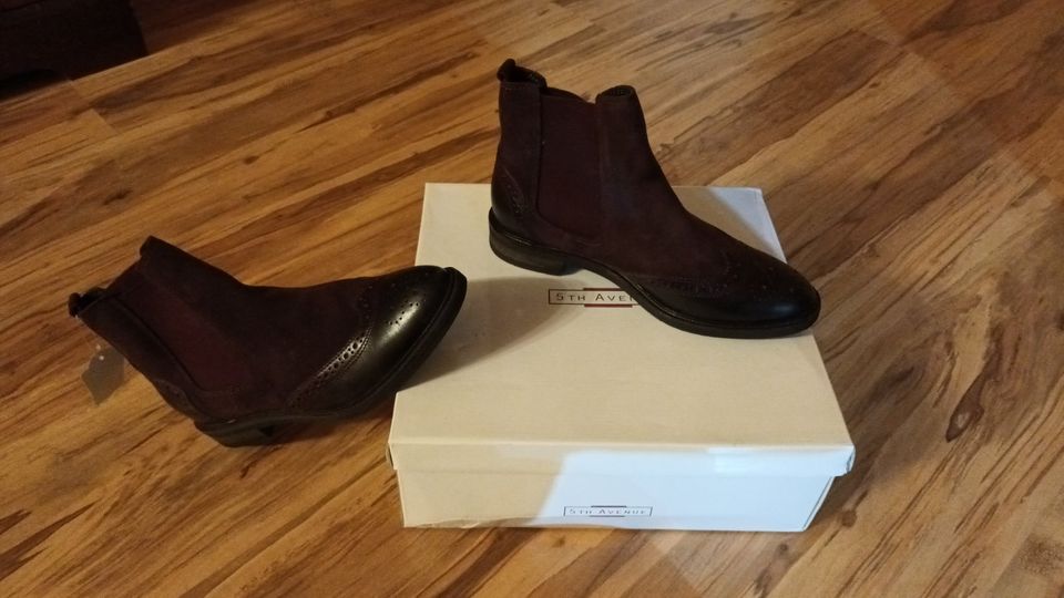 Damen Chelsea Boots, Gr. 38, Leder, neu mit Etikett in Mainhardt