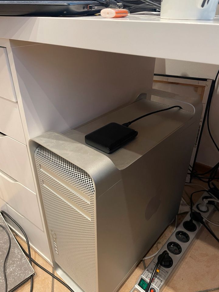 Apple Mac Pro 5.1 (8 Core / Intel Xenon E5620/2,4 Ghz / 16Gb) in Herdecke