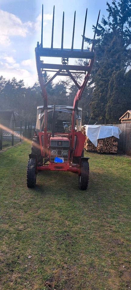 IHC  633 mit frontlader in Langwedel