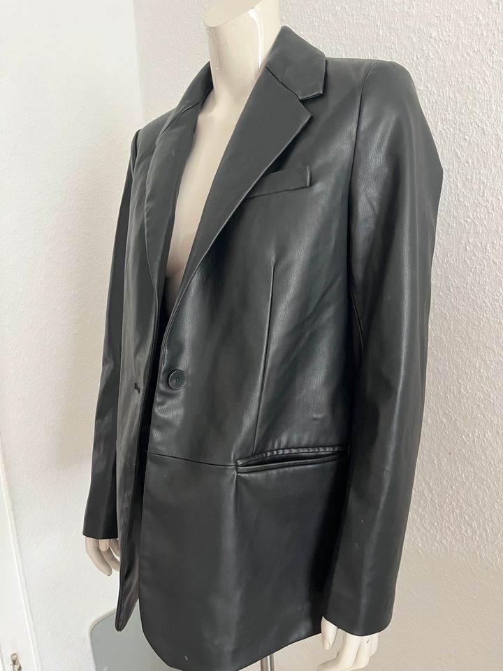 Zara Lederblazer Gr S in Aurich