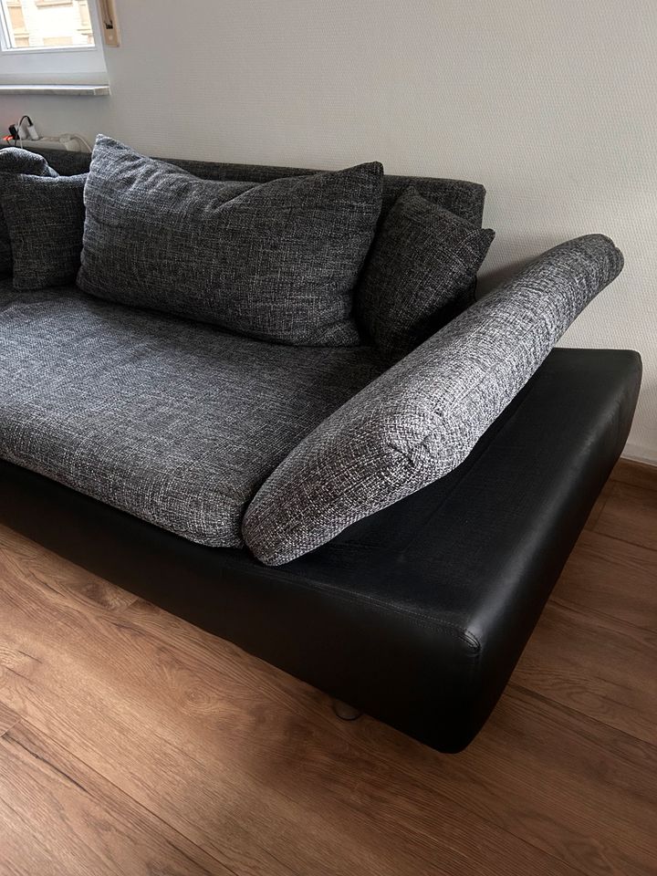 Sofa in L Form zu verschenken in Stuttgart