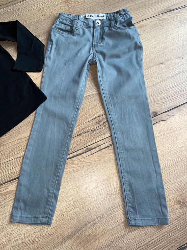 Primark coole Skinny Jeans grau & Shirt RESERVED in 116 in Hennef (Sieg)