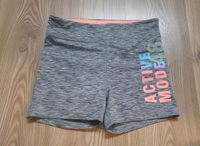 Sporthose Shorts H&M Gr. 158/164 grau Sachsen - Arnsdorf Vorschau