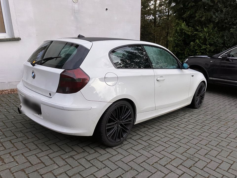 BMW 120i e87 in Hellenthal