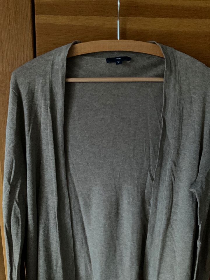 Cardigan von Gap Gr. L in Düsseldorf