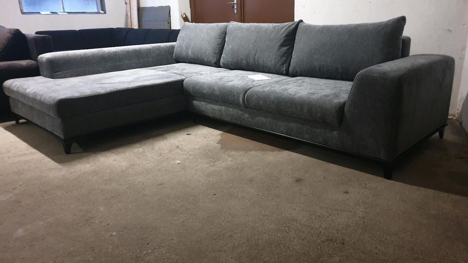 Xxl Ecksofa schlaffunktion Bettkasten Sofa Couch Wohnlandschaft in Sundern (Sauerland)