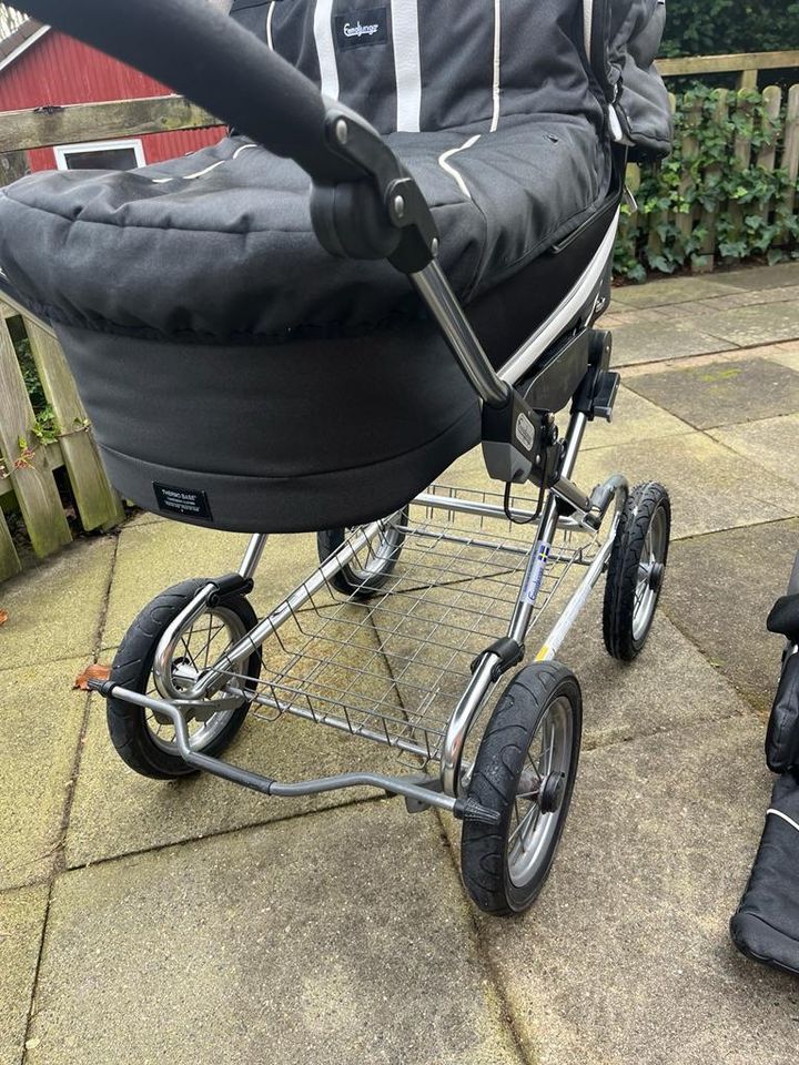 Emmaljunga Classic Cryptomite Kinderwagen und Kinderkarre in Wentorf bei Sandesneben