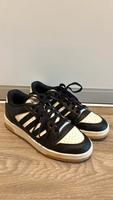 Adidas Schuhe - Break Start Low (Große 37.5) Hessen - Kassel Vorschau