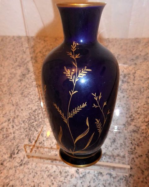 Vintage: Graf von Henneberg Ilmenau Porzellan-Vase Echt Kobalt in  Nordrhein-Westfalen - Bergisch Gladbach | Kunst und Antiquitäten gebraucht  kaufen | eBay Kleinanzeigen ist jetzt Kleinanzeigen