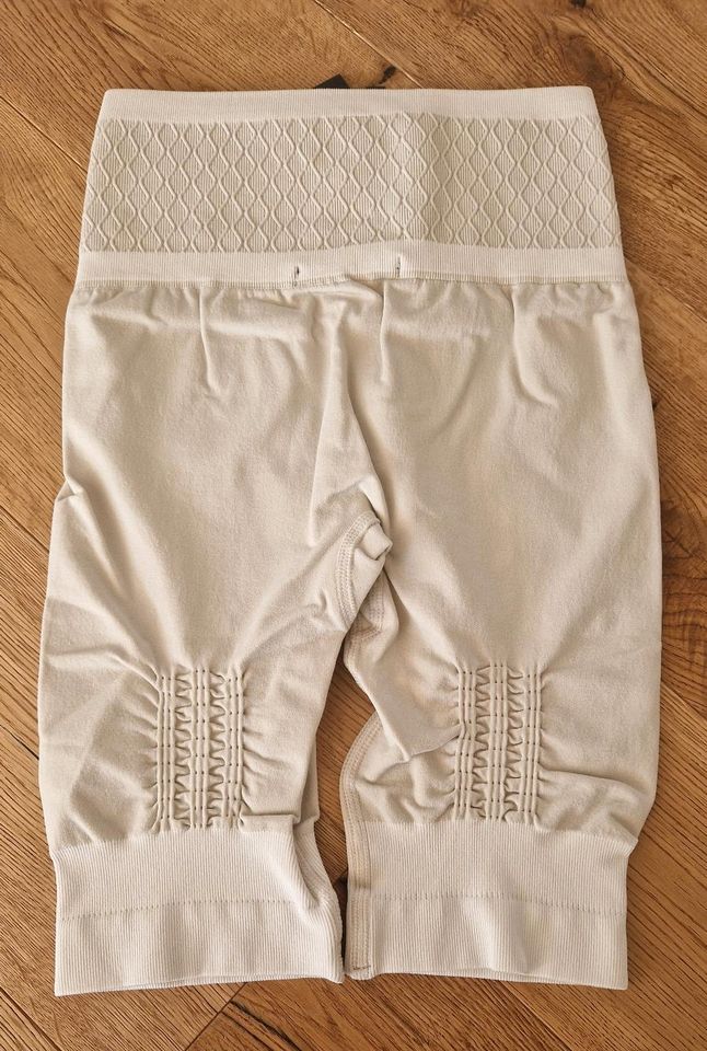 HEAD Seamless Bike Shorts beige in Aichtal