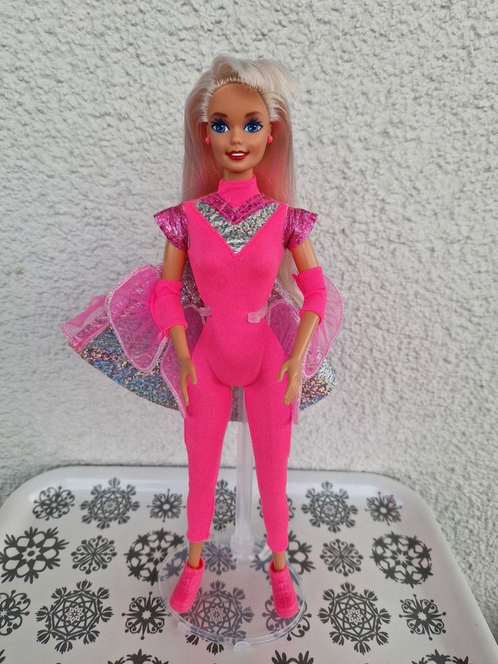 Barbie Flying Hero Galaxie pink bewegliche Gelenke in Potsdam