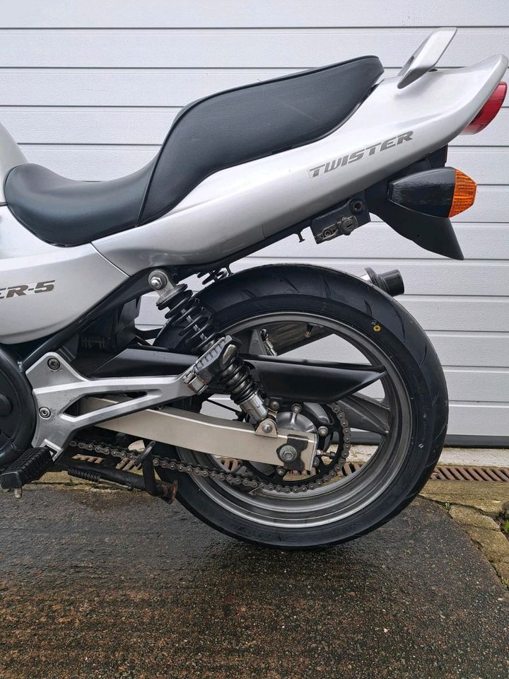 Kawasaki ER 5 - Erste Hand, Reifen neu, Inspektion, TÜV neu in Hildesheim