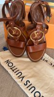 Sandalen Louis Vuitton Original Leder neuwertig 36,5 Nordrhein-Westfalen - Paderborn Vorschau