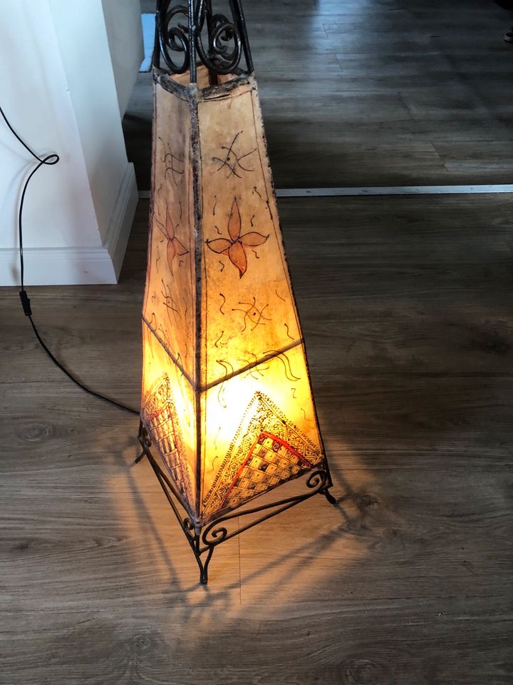 Henna Lampe in Siegburg