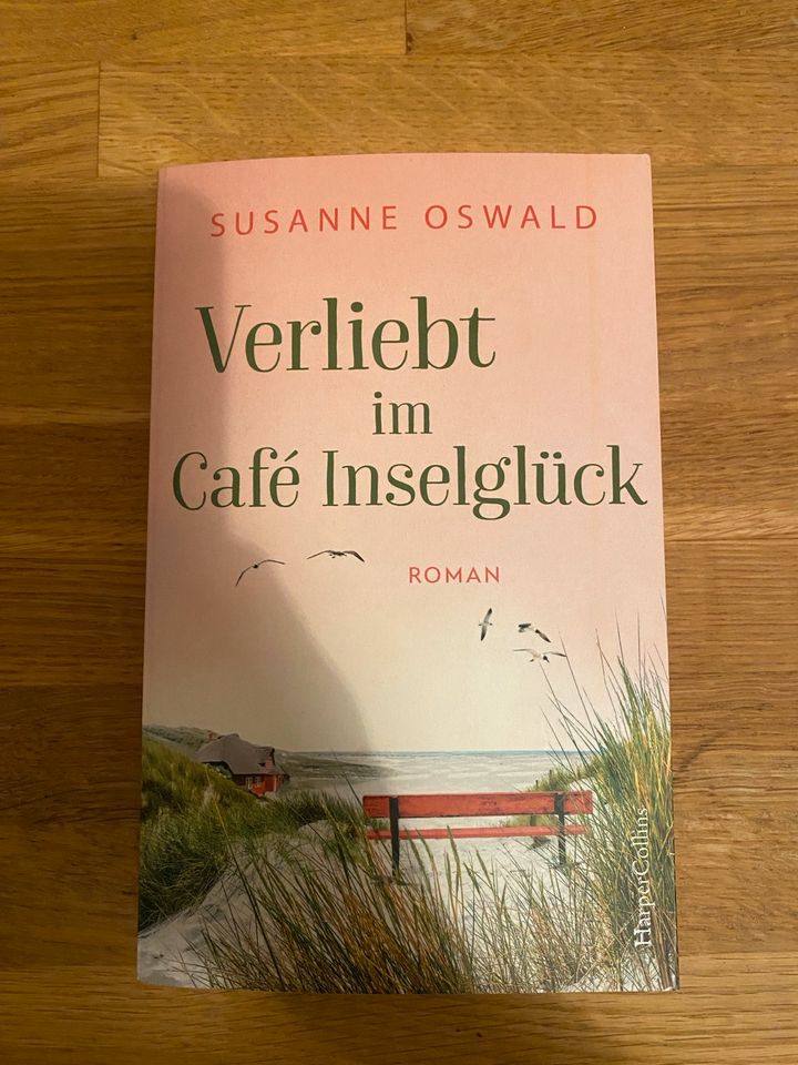 Roman „Verliebt im Cafe Inselglück“ von Susanne Oswald in Hannover