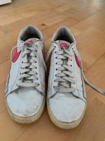 Getragene weiße Sneaker - Größe 40 Obergiesing-Fasangarten - Obergiesing Vorschau
