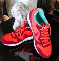 Schuhe , Turnschuhe Nike Gr. 38 Häfen - Bremerhaven Vorschau