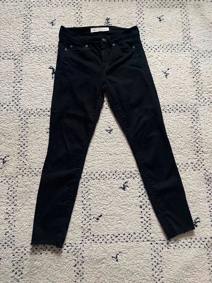 GAP Damen cropped Jeans Hose True Skinny Ankle W 25 R Gr. 36 S in München