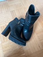 Bufallo shoes 38 schwarz schlangenmuster 38 Pumps Keilabsatz Nürnberg (Mittelfr) - Oststadt Vorschau