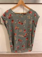 Only Bluse Top mit Blumen Größe 38 Hessen - Rodgau Vorschau