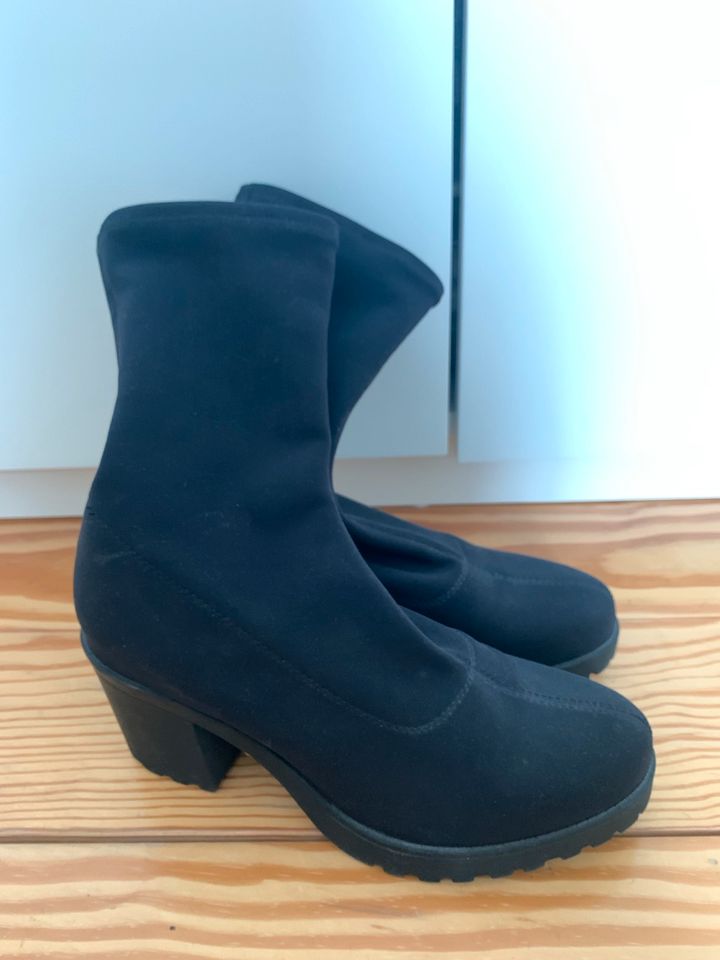 Vagabond Grace Damen Boots Schlupfstiefel schwarz Größe 40 in Wiesbaden